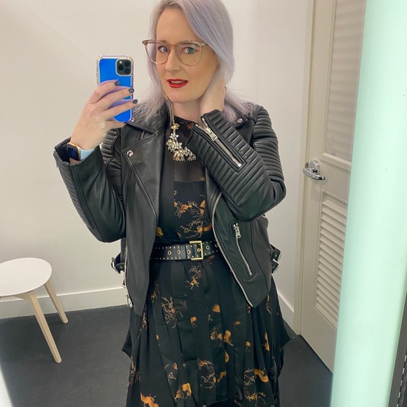 Meet your Posher, Tiffany - Picture 3 of 5